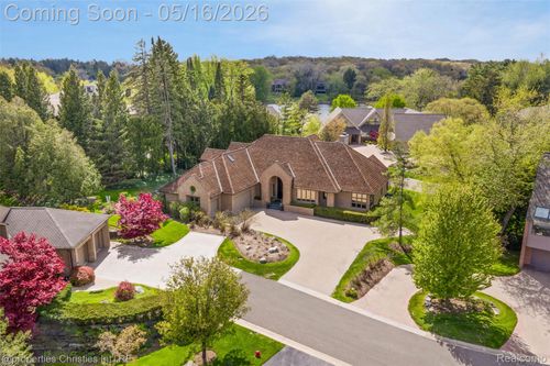 4712 Buckby Cross, Bloomfield Hills, MI, 48302-2318 | Card Image