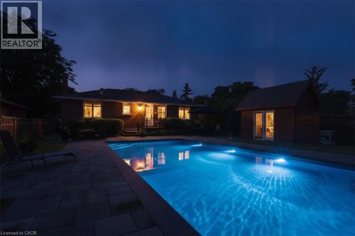 1087 Maplehurst Ave, Burlington, ON, L7T3G3 | Card Image