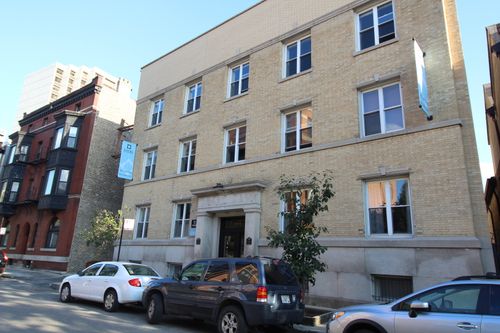 3bw-617 Drummond Pl, Chicago, IL, 60614-7450 | Card Image