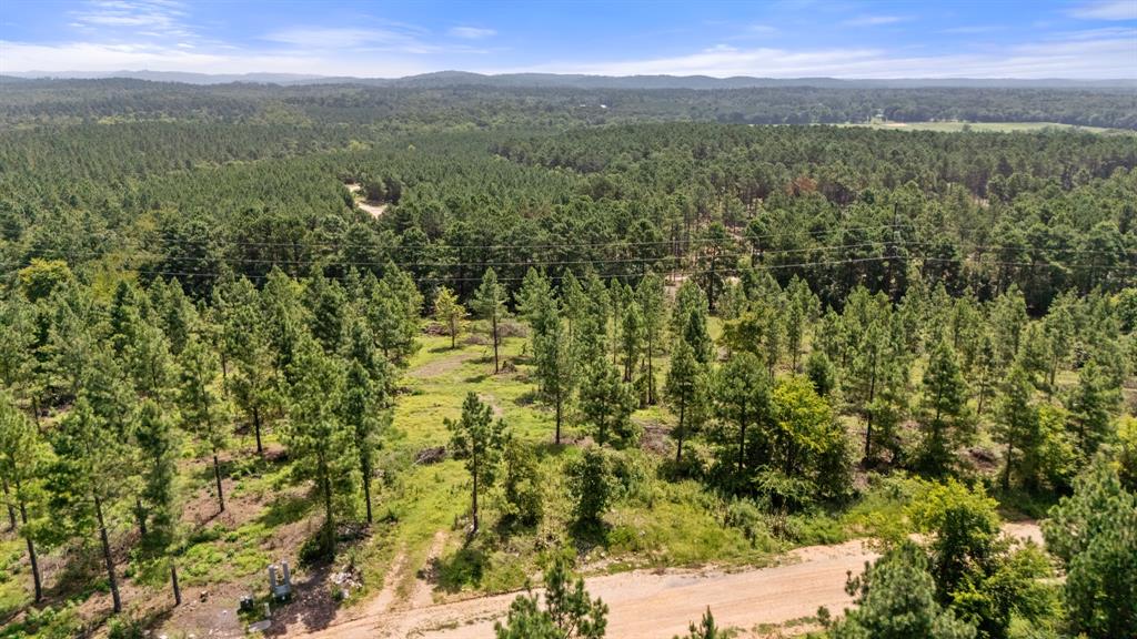Land in Broken Bow
