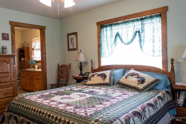 2318 S Elba Almo Rd, House other with 4 bedrooms, 2 bathrooms and 2 parking in Elba ID | Image 9
