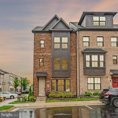 7282 Nittany Ln, ALEXANDRIA, VA, 22306-2372 | Card Image