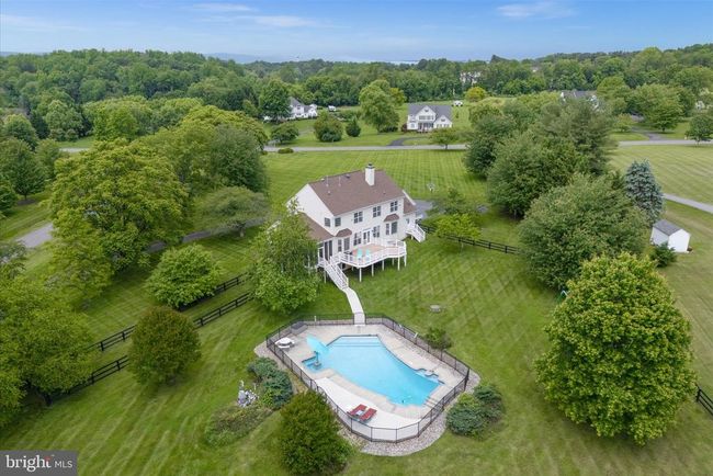 17760 Julie Ann Ct, House other with 4 bedrooms, 4 bathrooms and null parking in HAMILTON VA | Image 87