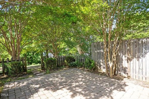 2025 Thornblade Dr, Raleigh, NC, 27604-6430 | Card Image