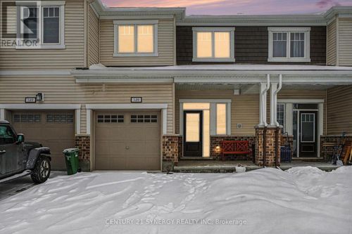 520 Flagstaff Dr, Nepean, ON, K2J6W1 | Card Image