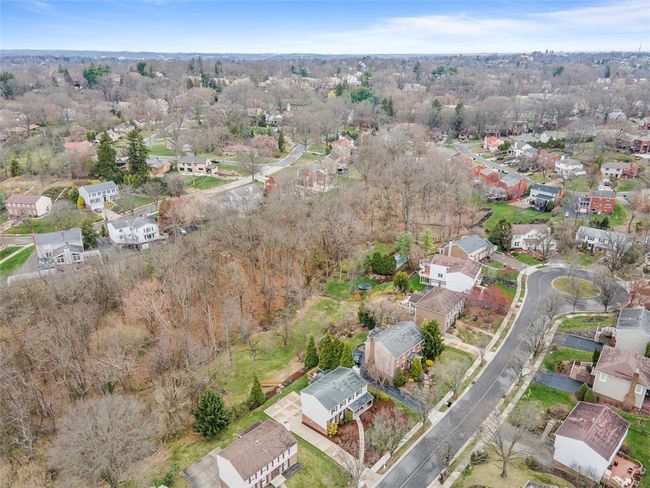 109 Halsey Ct, House other with 4 bedrooms, 3 bathrooms and 2 parking in Mt. Lebanon PA | Image 42