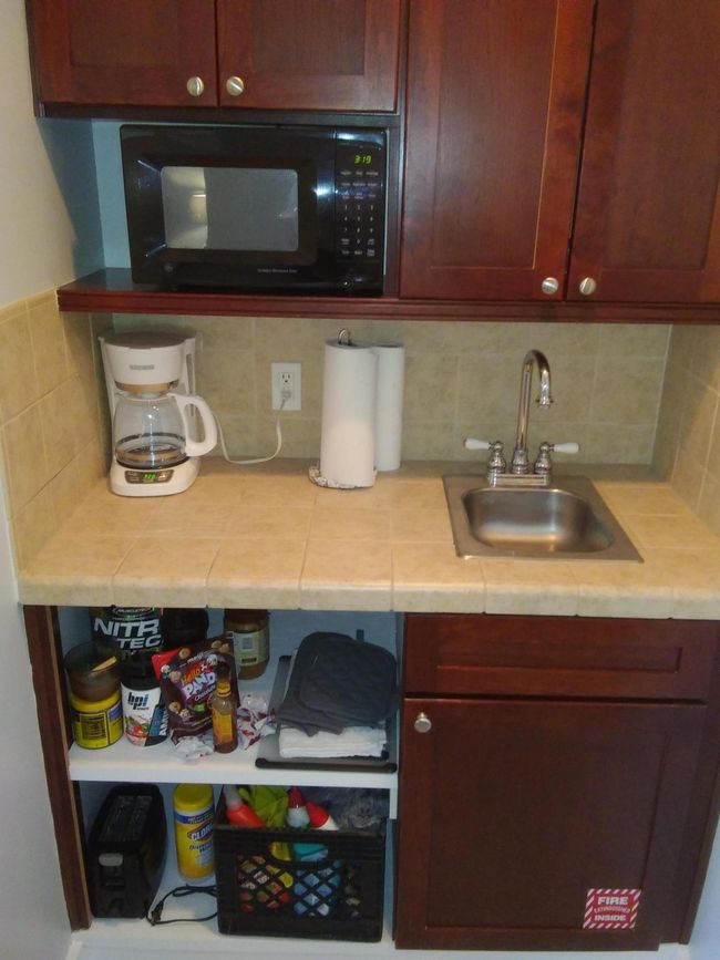 Mini Kitchen W/Storage | Image 6