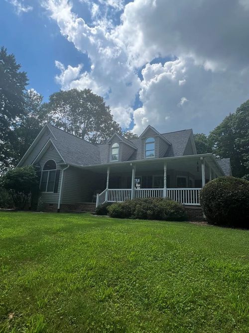 23340 Beech Mountain Rd, Damascus, VA, 24236-4526 | Card Image