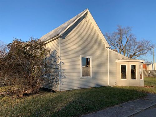 315 E Pearl St, Saratoga, IN, 47382-9702 | Card Image