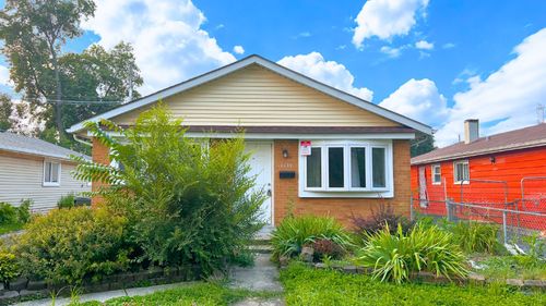 14039 S Claire Blvd, Robbins, IL, 60472-2027 | Card Image