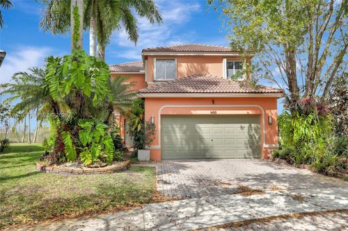 1653-1653 Winterberry Ln, Weston, FL, 33327-2335 | Card Image