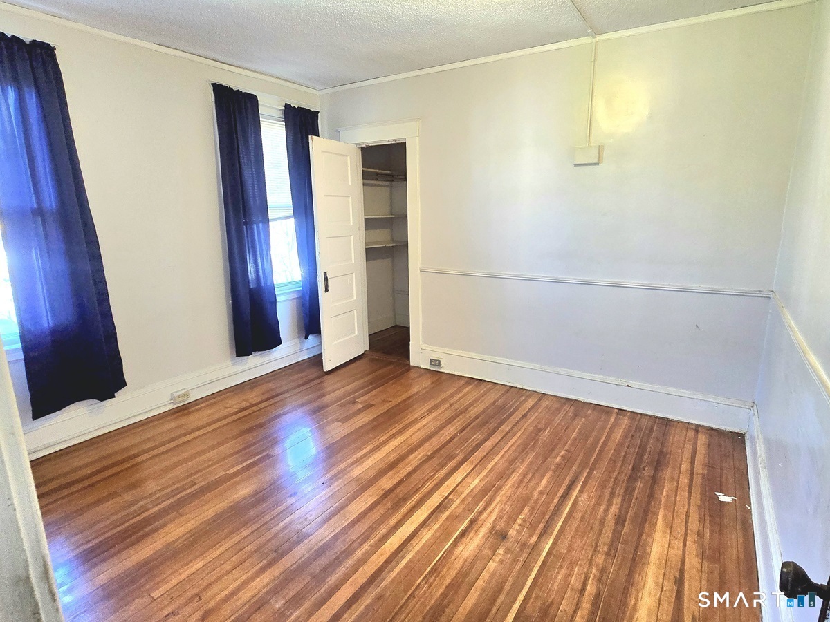 Residential Lease in Hartford 5