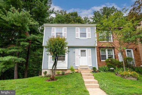 9032 Golden Leaf Ct, SPRINGFIELD, VA, 22153-1141 | Card Image