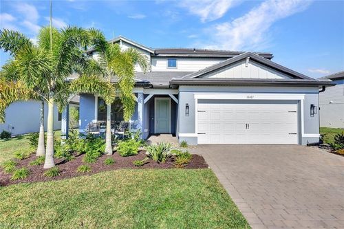 10407 Ventana Ln, NAPLES, FL, 34120-2497 | Card Image