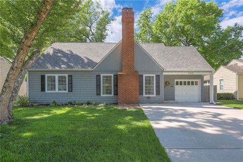 5301 70th St, Prairie Village, KS, 66208-2054 | Card Image