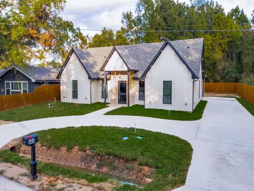 404 Luzon St, Tool, TX, 75143-1338 | Card Image