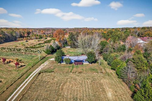 893 Warren County Park Rd, Rock Island, TN, 38581-4254 | Card Image