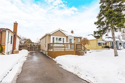 165 E 38th St, Hamilton, ON, L8V4E8 | Card Image