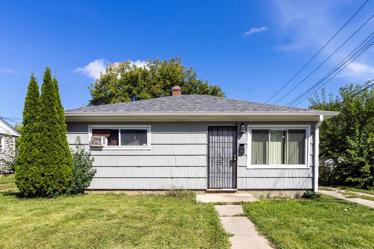 61st St, Milwaukee, WI 53218