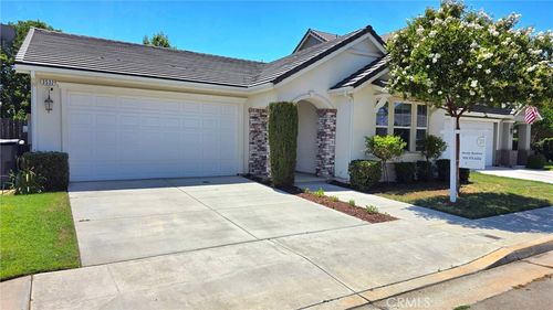 3532 Hampton Way, Clovis, CA, 93619-7221 | Card Image