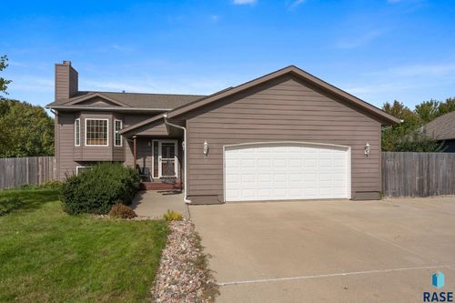 702 Leonard St, Harrisburg, SD, 57032-2162 | Card Image