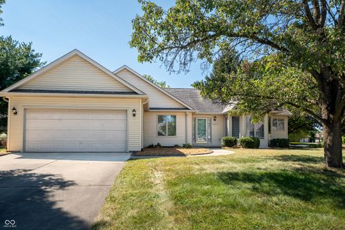 2403 Fairfax Dr, Columbus, IN, 47203-2294 | Card Image
