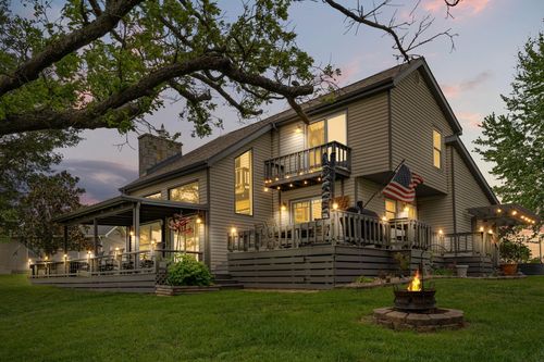 18365 Farm Road 2285, Eagle Rock, MO, 65641-7301 | Card Image