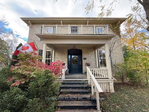 608 Ontario St, Warwick, ON, N0M2S0 | Card Image