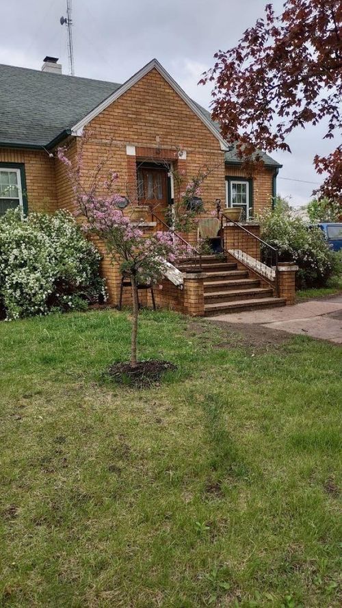 408 E 10th St, Schuyler, NE, 68661-2122 | Card Image