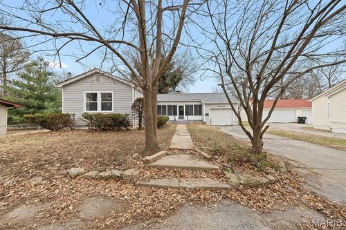 915 N 17th St, Belleville, IL, 62226-6501 | Card Image