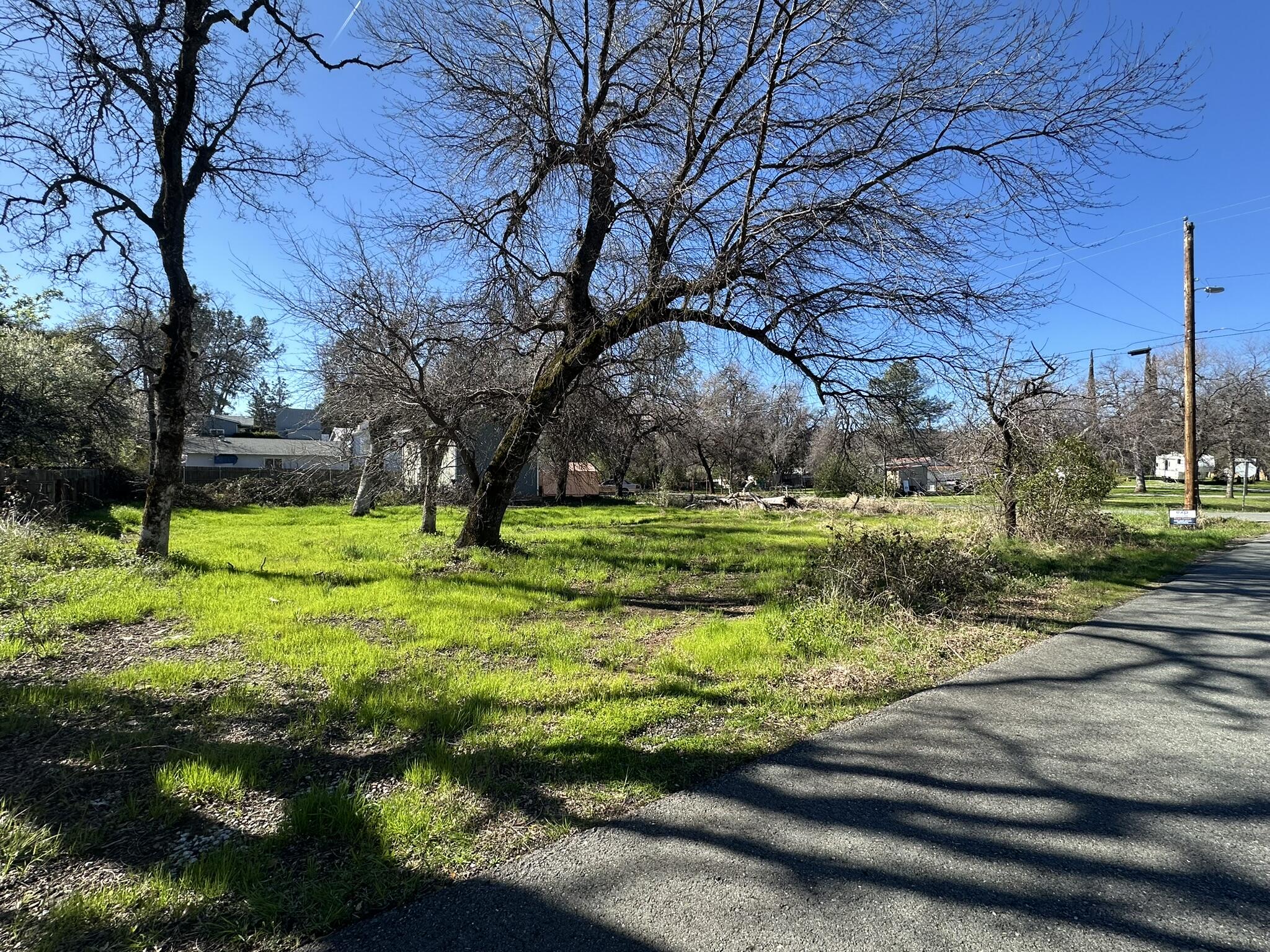 Land in Shasta Lake