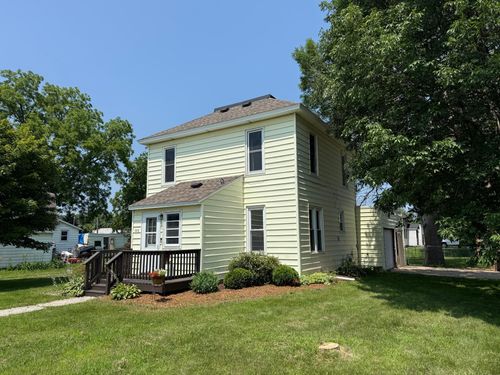300 Ellington St, West Concord, MN, 55985-2031 | Card Image