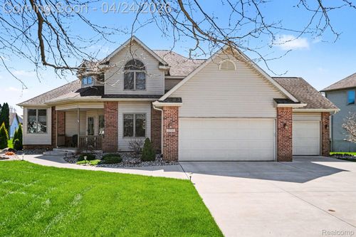 2370 Stonebrook Ct, Flushing, MI, 48433-2594 | Card Image