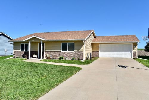 236 Railroad St, Utica, MN, 55979-8713 | Card Image