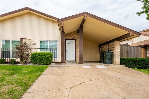 705 Valiant Cir, Garland, TX, 75043-4924 | Card Image