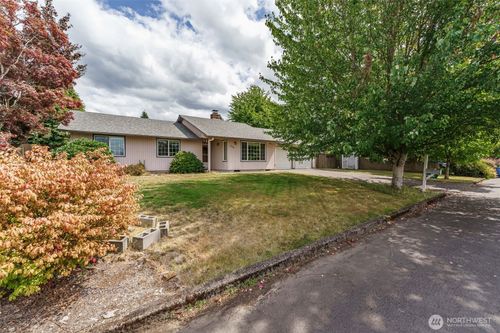 709 Nw 6th Ave, Battle Ground, WA, 98604-8058 | Card Image