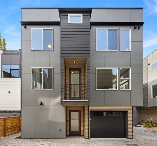 a-723 15th Avenue, Seattle, WA, 98122 | Card Image