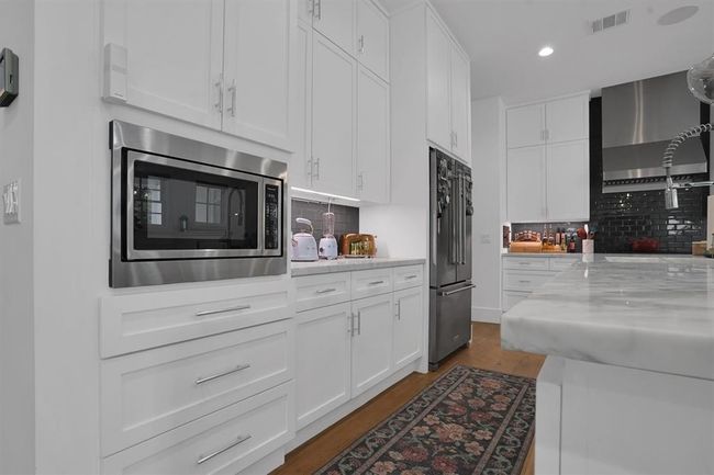 9115 Hammerly Blvd, House other with 4 bedrooms, 4 bathrooms and null parking in Houston TX | Image 14