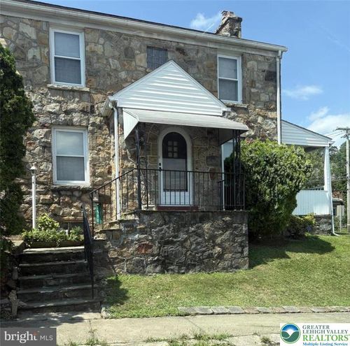 1500 Broadway, Fountain Hill, PA, 18015-3944 | Card Image
