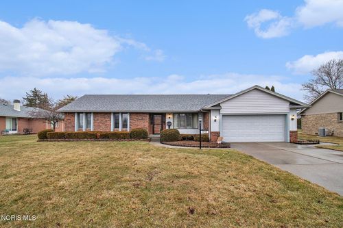 3785 Ryan Pl, Northwood, OH, 43619-1945 | Card Image