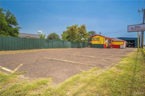 2255 Date Palm Ave, McAllen, TX, 78501-6967 | Card Image