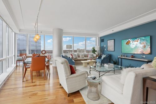 apt-27g-5 Renaissance Sq, White Plains, NY, 10601-3049 | Card Image