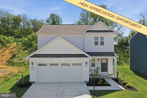 462 Ludgate Mnr, FALLING WATERS, WV, 25419-1848 | Card Image