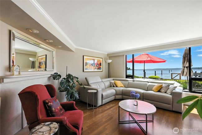APT-101 - 9717 Ne Juanita Dr, Condo with 2 bedrooms, 2 bathrooms and 2 parking in Kirkland WA | Image 13
