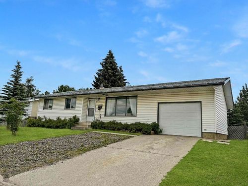11109 Hoppe Ave, Grande Cache, AB, T0E0Y0 | Card Image