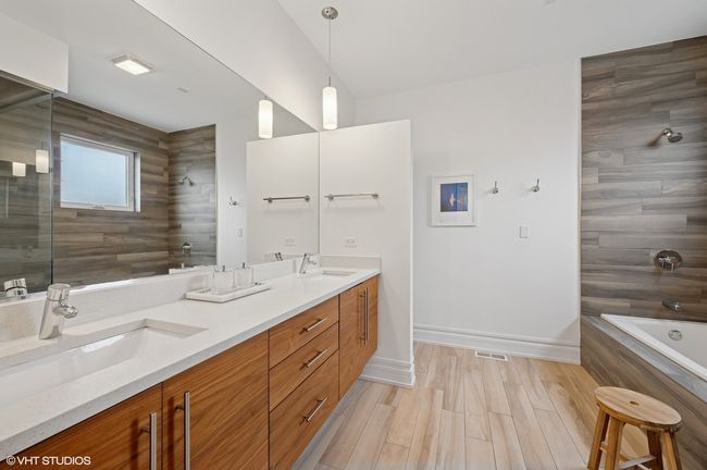 Private third floor primary suite | Image 8