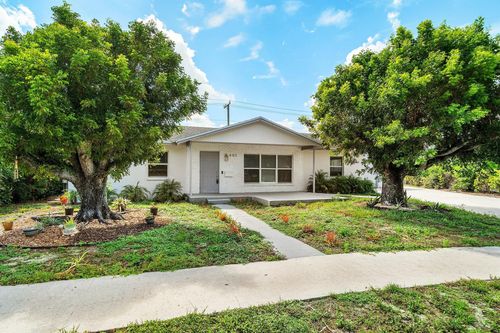 403 S 13th Ct, Lantana, FL, 33462-3001 | Card Image