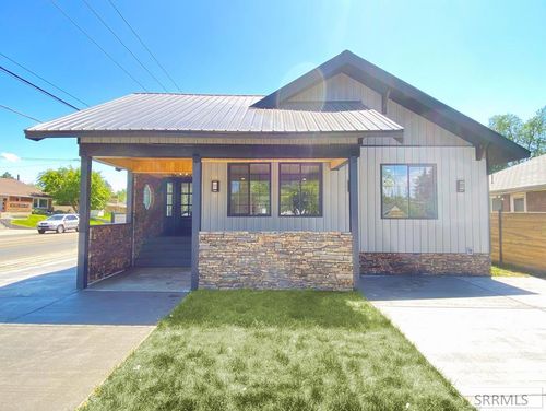 494 11th St, Idaho Falls, ID, 83404-4851 | Card Image