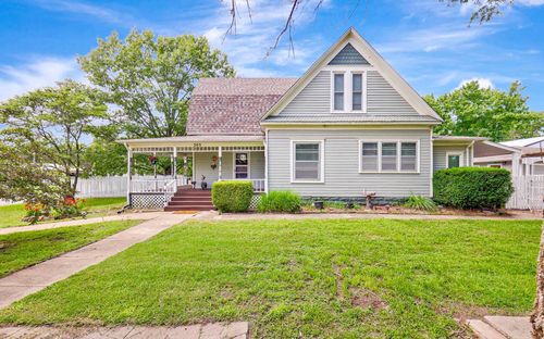 203 N Lee St, Clearwater, KS, 67026-7804 | Card Image