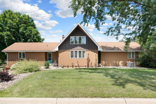 1905 Whitetail Run Pl Ne, Owatonna, MN, 55060-6249 | Card Image